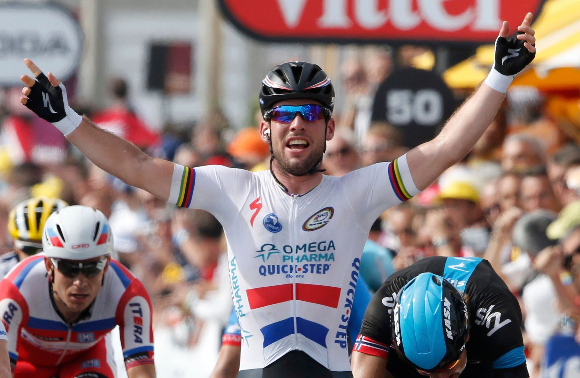 Tour de France 2013 - Mark Cavendish slaví vítězství v páté etapě