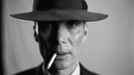 Cillian Murphy jako Robert Oppenheimer.