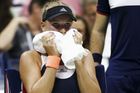 Na raketě 147. hráčky světa zůstala turnajové čtyřka Caroline Wozniacká. Dánku v maratonu na závěr včerejšího programu na centrkurtu Arthura Ashe porazila 6:4, 5:7 a 7:6