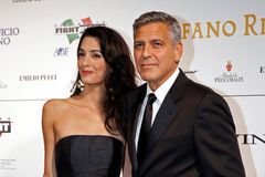 Herec George Clooney se oženil s britskou právničkou