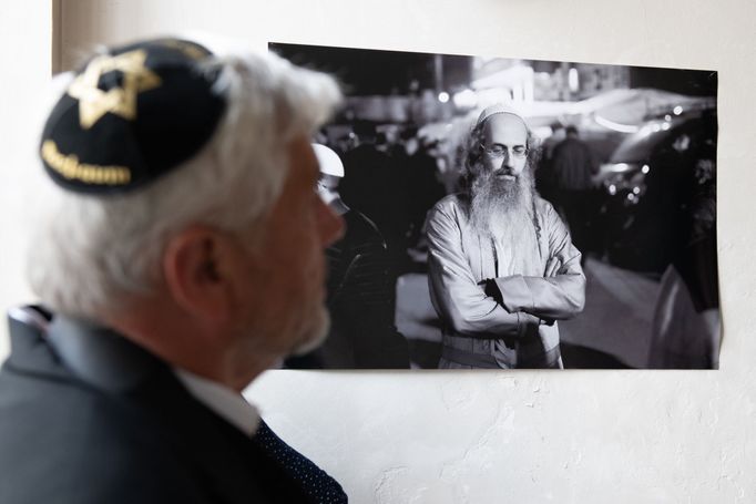 Hlavním tématem čtvrtého ročníku festivalu bude konfrontace s 80. výročím konce druhé světové války s podtitulem „Konec války?“.