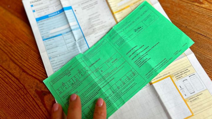 Změny v povinném ručení. Platí až po zaplacení, zelenou (bílou) kartu necháte doma; Zdroj foto: Eva Srpová
