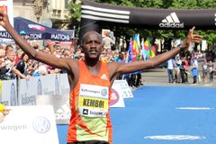 Pražský maraton vyhrál katarský běžec Kemboi, rekord odolal