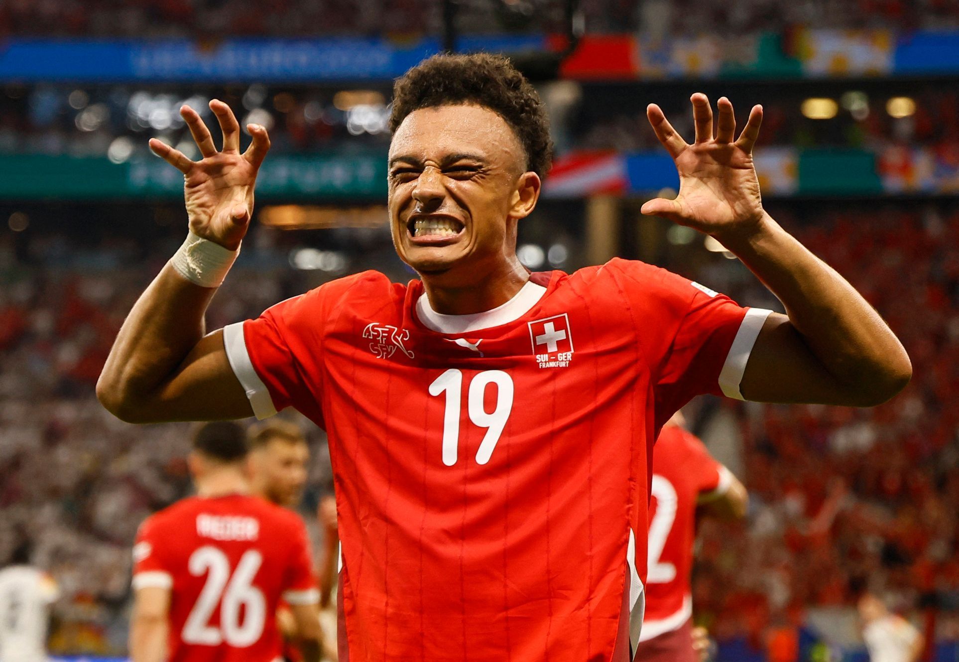 Německo - Švýcarsko: Dan Ndoye slaví švýcarský gól