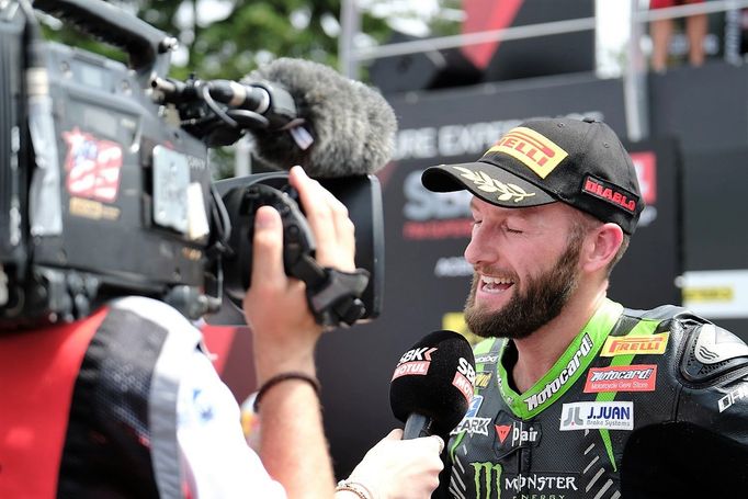 Tom Sykes v závodě MS superbiků v Brně 2018