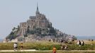 Klášter Mont-Saint-Michel ve francouzské Normandii byl postaven před 1000 lety.