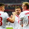 Polští fotbalisté slaví branku
