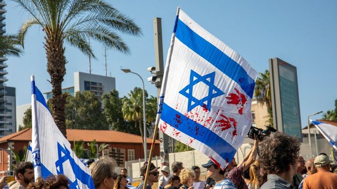 Někteří lidí chtějí mít Izrael co nejkrvelačnější. Právě takovým věnoval Ben-Dror Jemini svou knihu. Ilustrační fotografie.