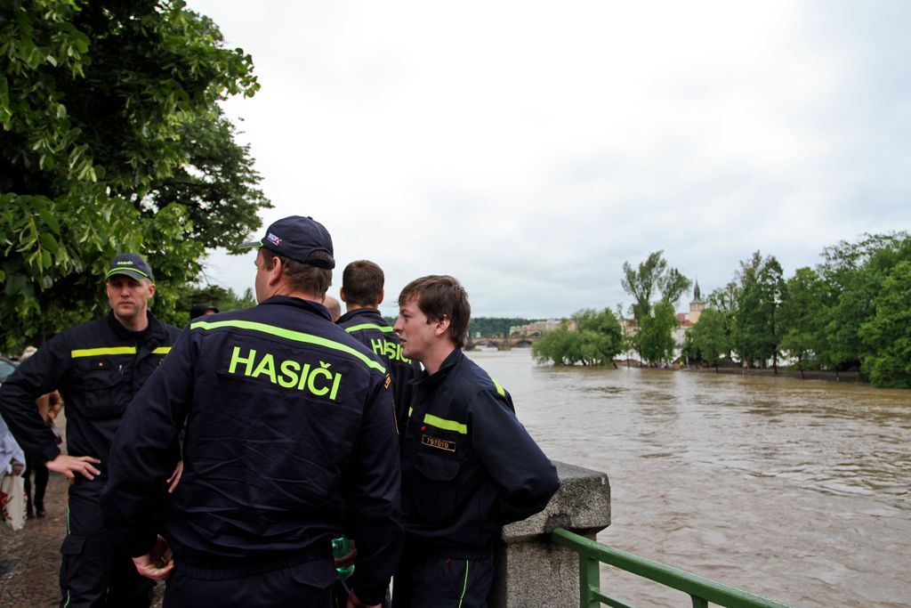 Praha povodně, neděle 2.6.