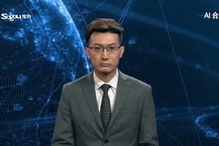 Neúnavní i strašidelní. Čínské zprávy moderují "roboti" těžko rozpoznatelní od lidí