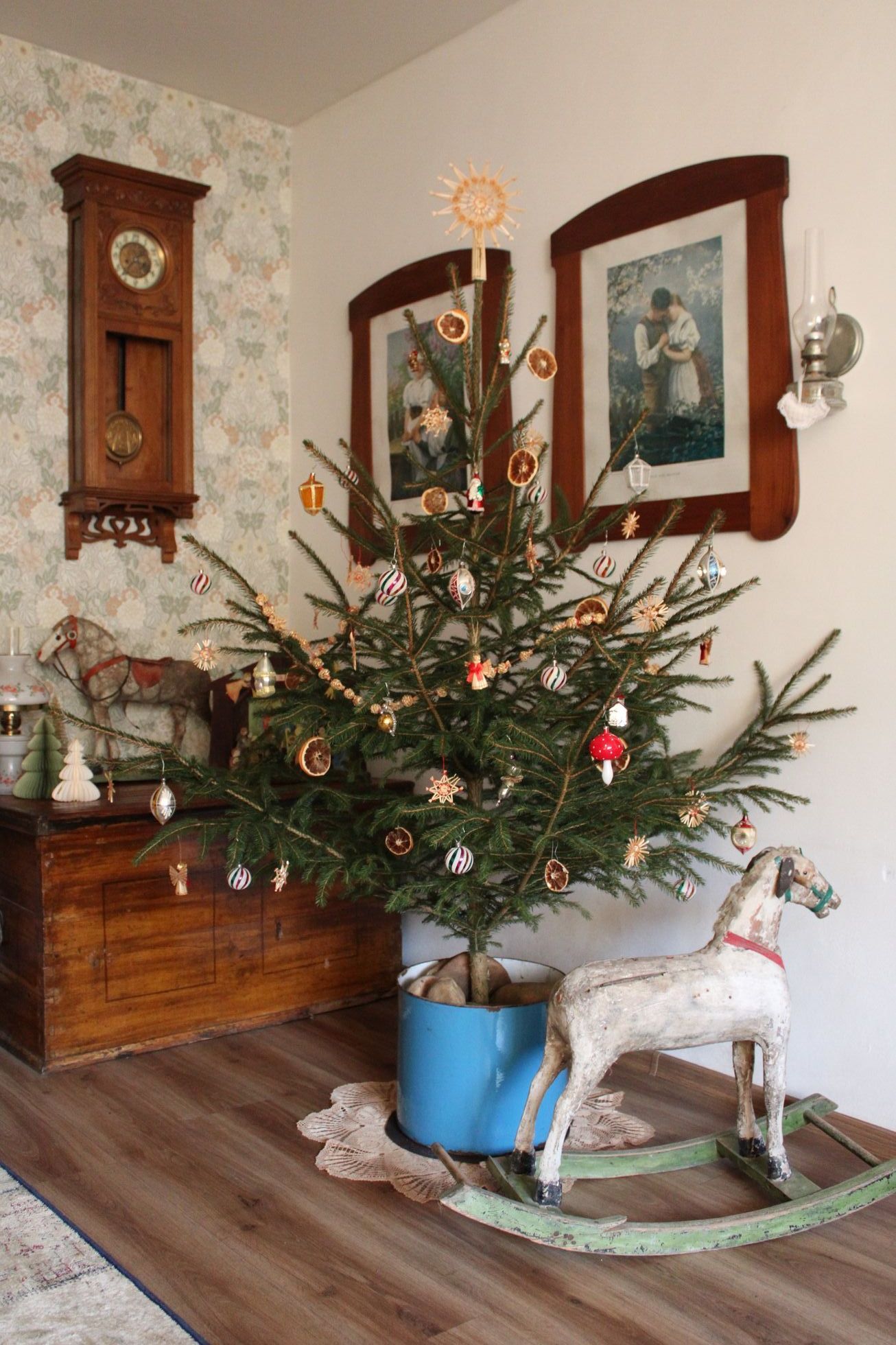 Žijeme na vsi, bydlení, rodina, dům, retro, vintage