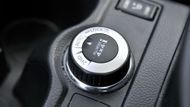 Nissan X-Trail – Nastavení pohonu všech kol umožňuje vybrat režim LOCK, který zvýší svornost.