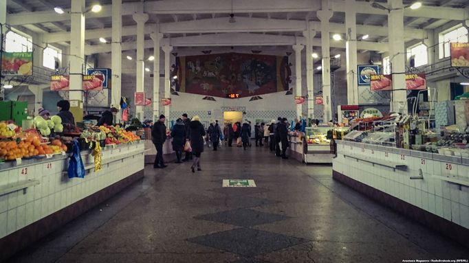 Fotografie od pobřeží Azovského moře, Ukrajina, město Berďansk.