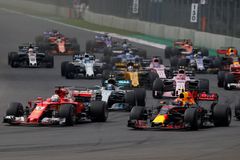 F1 živě: Hamilton dojel v Mexiku devátý. Vettelova snaha byla marná, šampionem je Brit