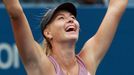 Ruská tenistka Maria Šarapovová se raduje z vítězství nad Francouzkou Marion Bartoliovou ve čtvrtfinále US Open 2012.