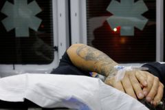 Italská sanitka smrti. Zdravotník vraždil pacienty při převozu domů, platili ho mafiánští pohřebáci