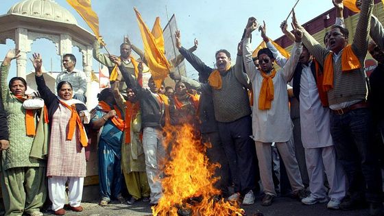 Operace  Bombaj pokračuje