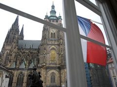 Pohled na katedrálu svatého Víta z okna Pražského hradu.