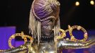 A model presents a creation by hair stylist Mario Krankl at the 30th anniversary of the Alternative Hair Show at the Royal Albert Hall in London October 14, 2012. REUTERS/Olivia Harris (BRITAIN - Tags: SOCIETY FASHION) Published: Říj. 15, 2012, 1:53 dop.