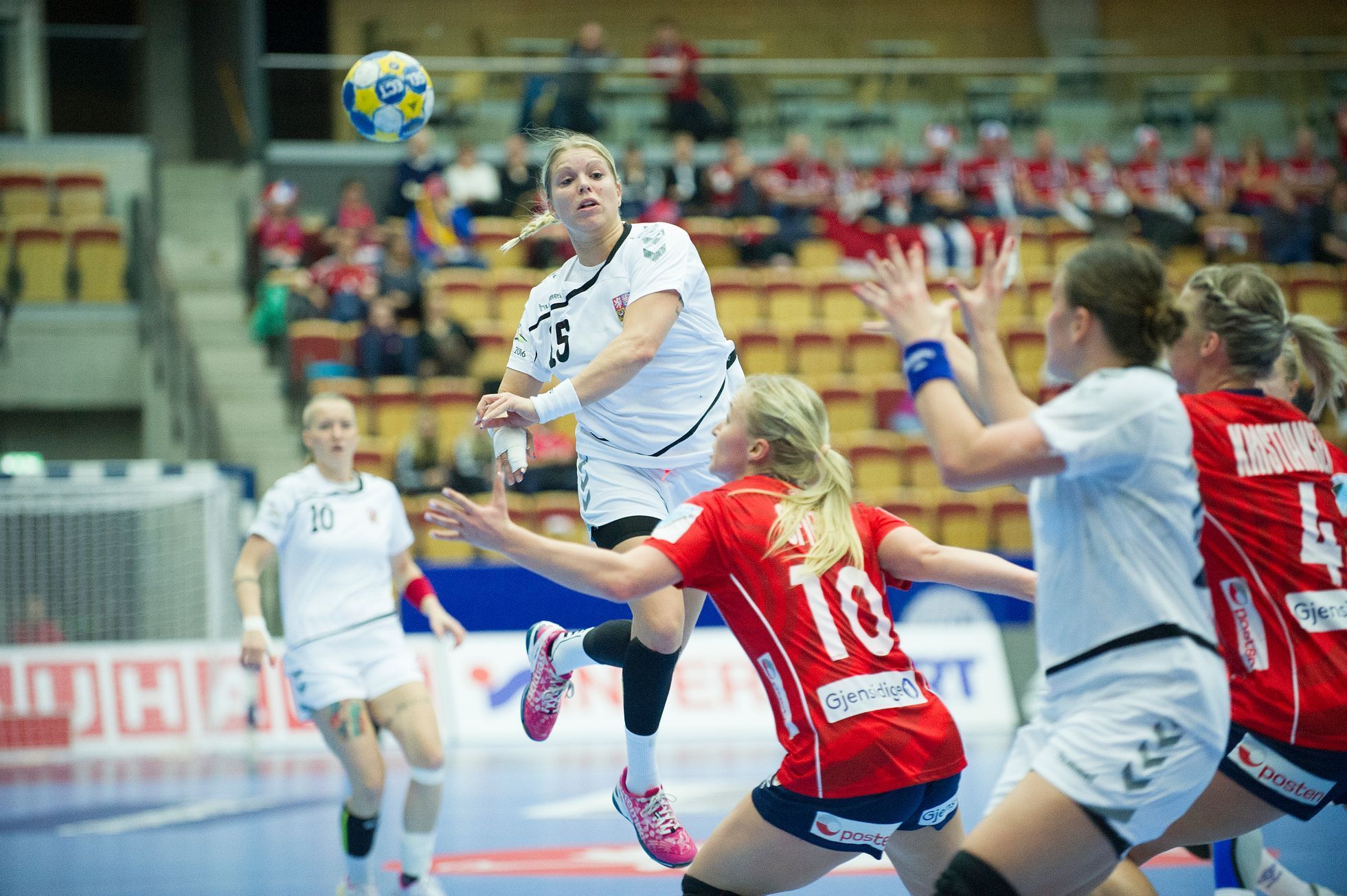 Česko - Norsko, mistrovství Evropy házenkářek 2016
