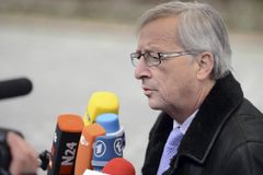 Europarlament se postavil za Junckera. Vyhráno ale nemá