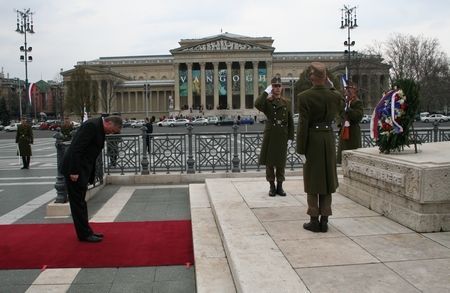 Topolánek v Budapešti