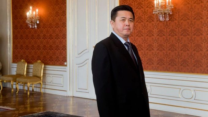 Kim Pchjong-il, velvyslanec KLDR v Praze