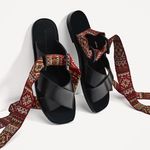 Sandále s páskem, Zara, 999 Kč