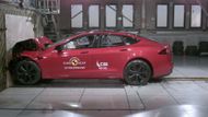 Tesla Model S prošla nárazovými testy celkem dvakrát, v roce 2014 a 2022.