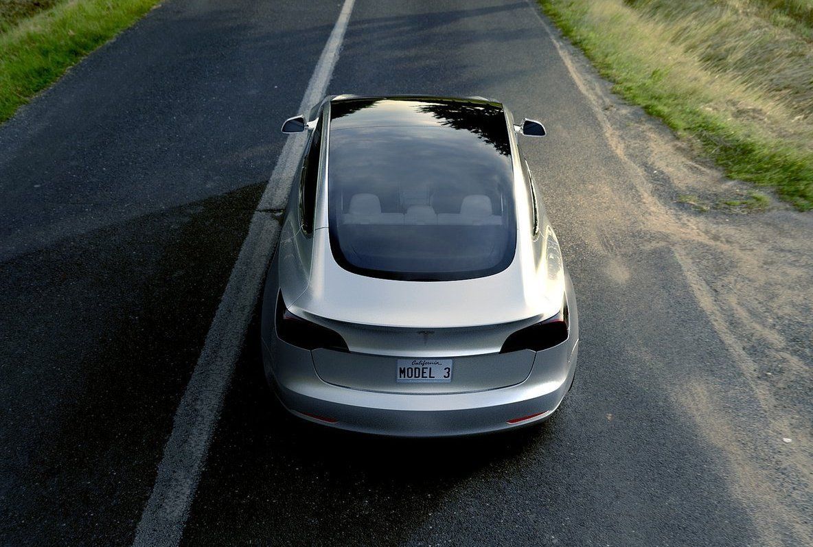 Tesla Model 3 - koncept - zadní