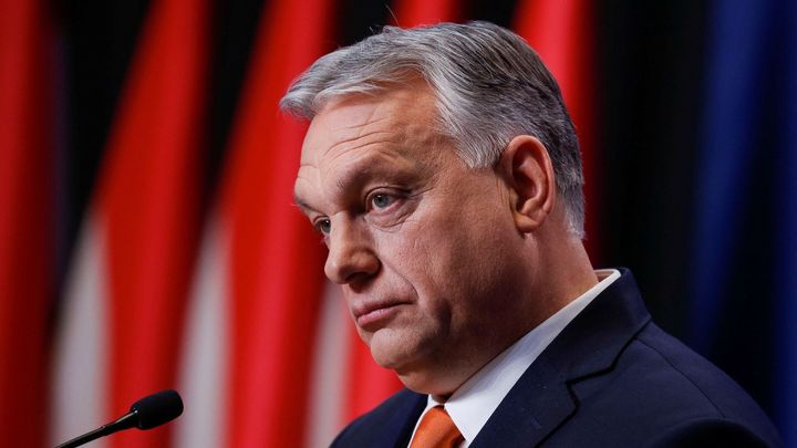 Maďarsko na návrh skupiny MOL zrušilo zastropování cen pohonných hmot; Zdroj foto: Reuters