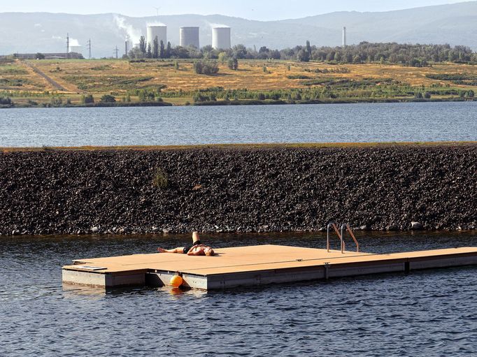 Jezero Most. Rekreační zóna, která vznikla na místě bývalého hnědouhelného dolu