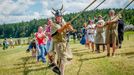 Kromě Selských slavností se v Holašovicích tradičně koná slavnost slunovratu a keltská ohňová noc a také představení Prodaná nevěsta (archivní fotografie).