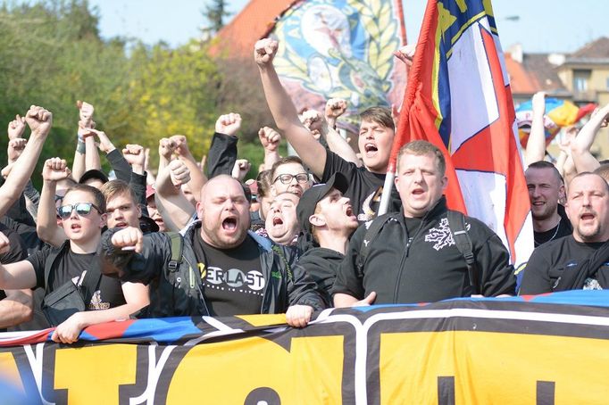 Pochod fanoušků Sparty před fotbalovým derby Slavia vs. Sparta