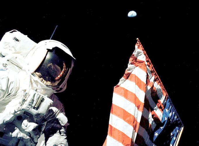 Před 50 lety (7. 12. 1972) byla v USA vypuštěna do vesmíru loď Apollo 17. Jednalo se o zatím poslední expedici na Měsíc. Posádka se vrátila na Zemi dne 19. 12. 1972.