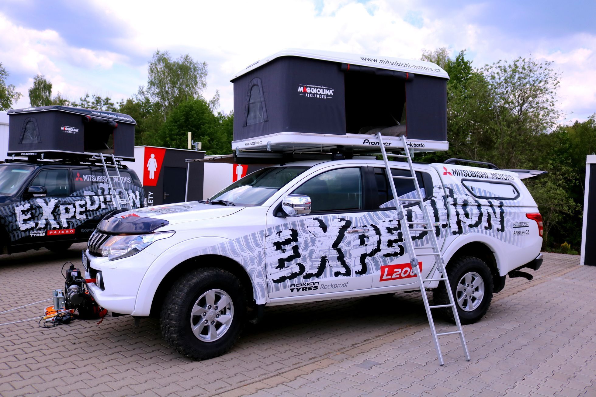 Mitsubishi Expedition