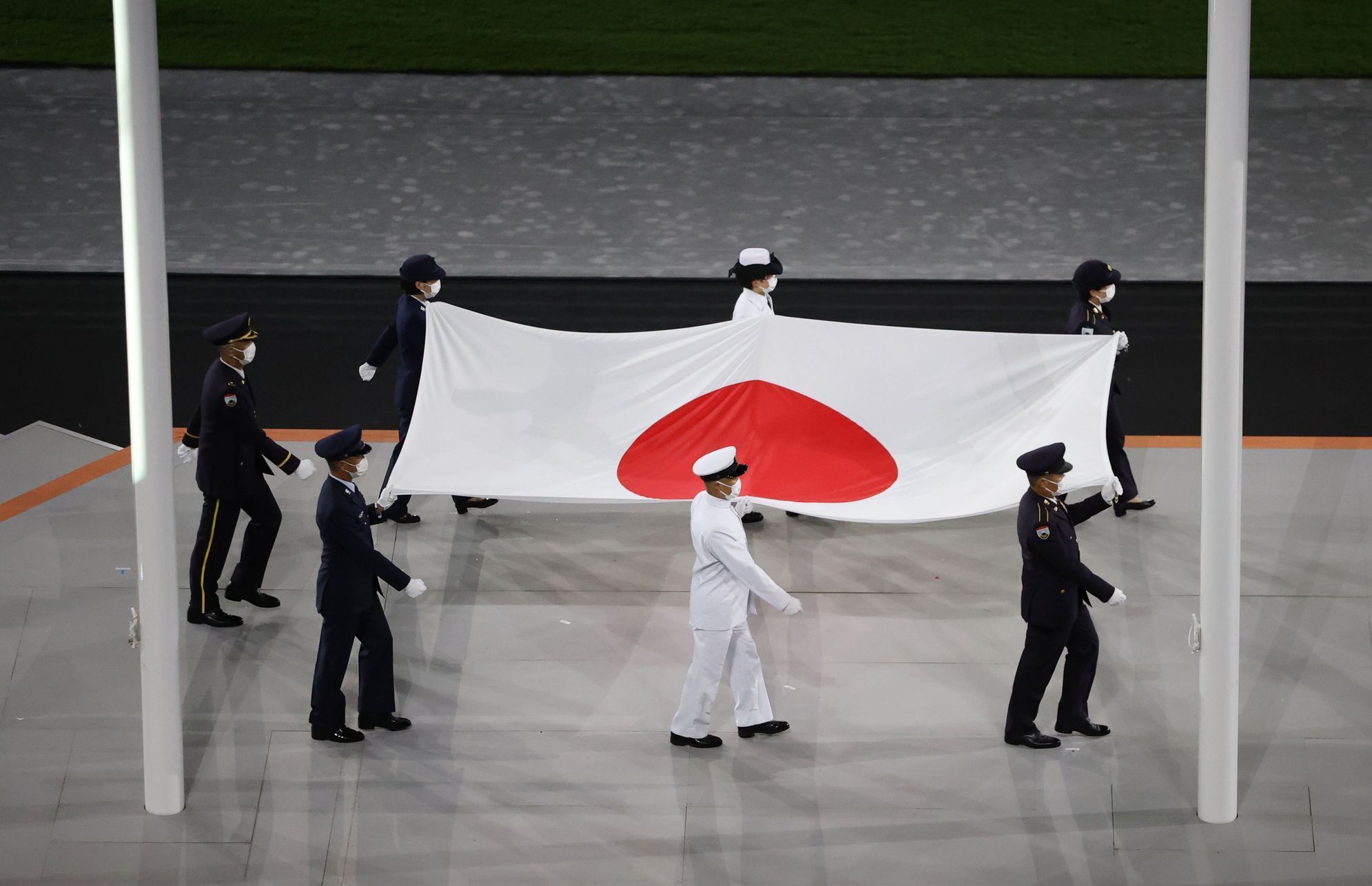 Slavnostní zakončení OH 2020 v Tokiu - vyvěšení japonské vlajky