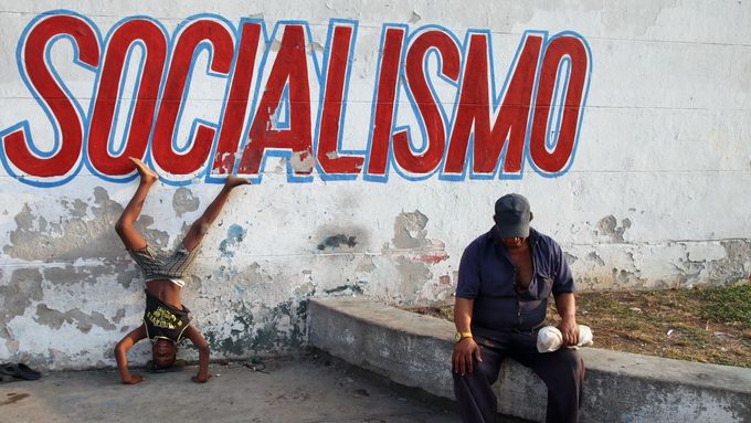 Fotograf Jan Šibík už 13 let dokumentuje svými fotkami život na Kubě.