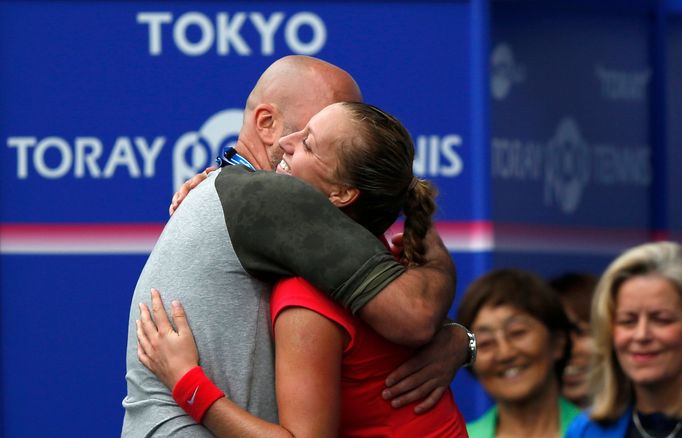 Petra KvItová a David Kotyza na vítězném turnaji v Tokiu