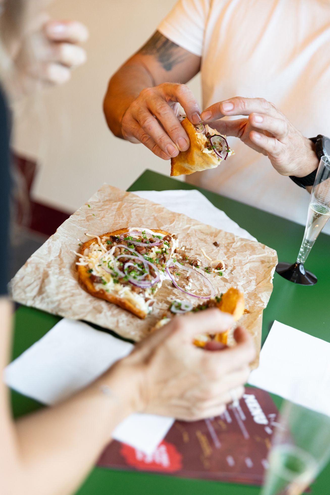 langoš, langošérije, jídlo, podnik, Praha, street food, fast food, Hloubětín