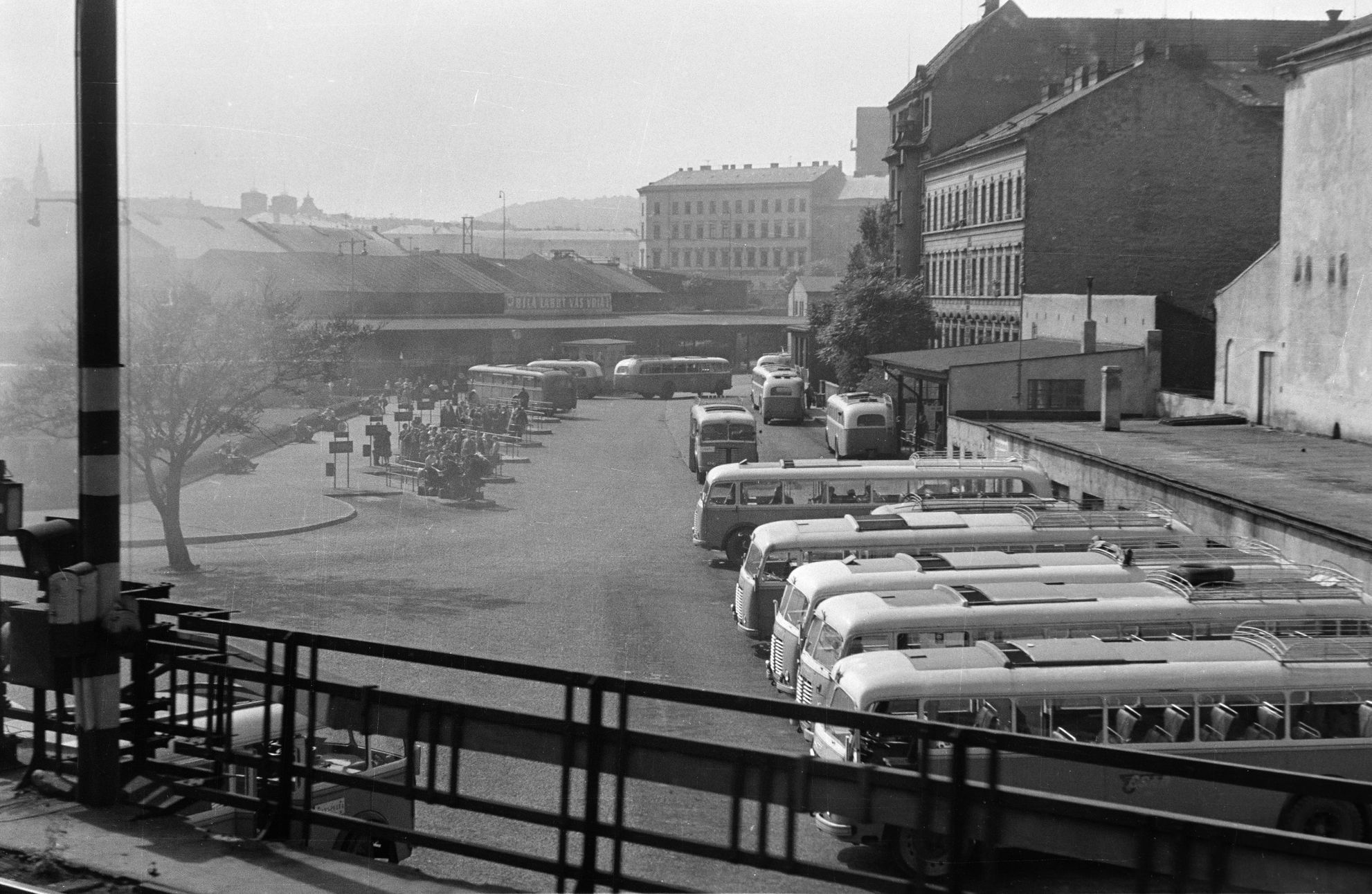 autobusy Praha - Florenc