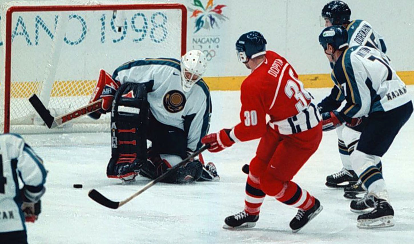 Archivní snímky z ZOH Nagano 1998 - hokej. Jiří Dopita