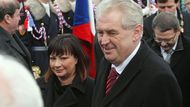 I budoucí prezident Miloš Zeman s manželkou Ivanou.