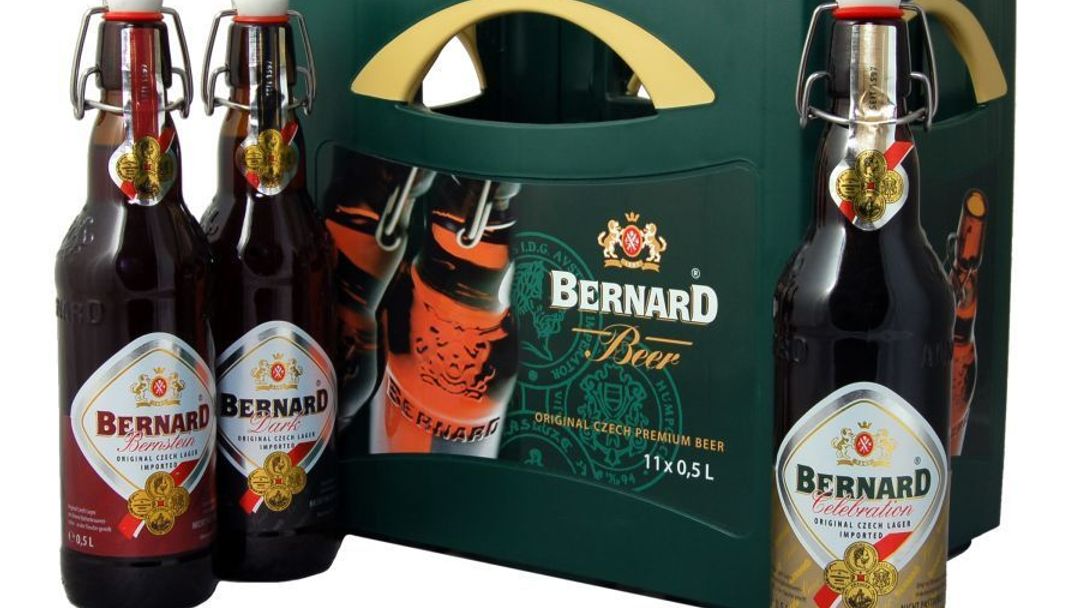 Za účast u voleb pivo zdarma, láká studenty pivovarník Bernard. Nově více piv!!