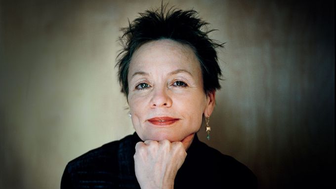 Ve skladbě The Wrong Way z nového alba Laurie Anderson zpívá Anohni. Foto: Tim Knox