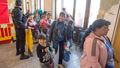 Romové, ukrajinští uprchlíci, na Hlavním nádraží v Praze