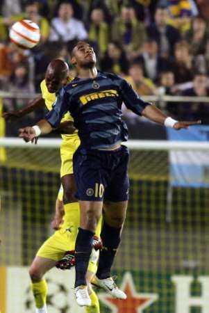 Villarreal - Inter Milán: Senna a Adriano