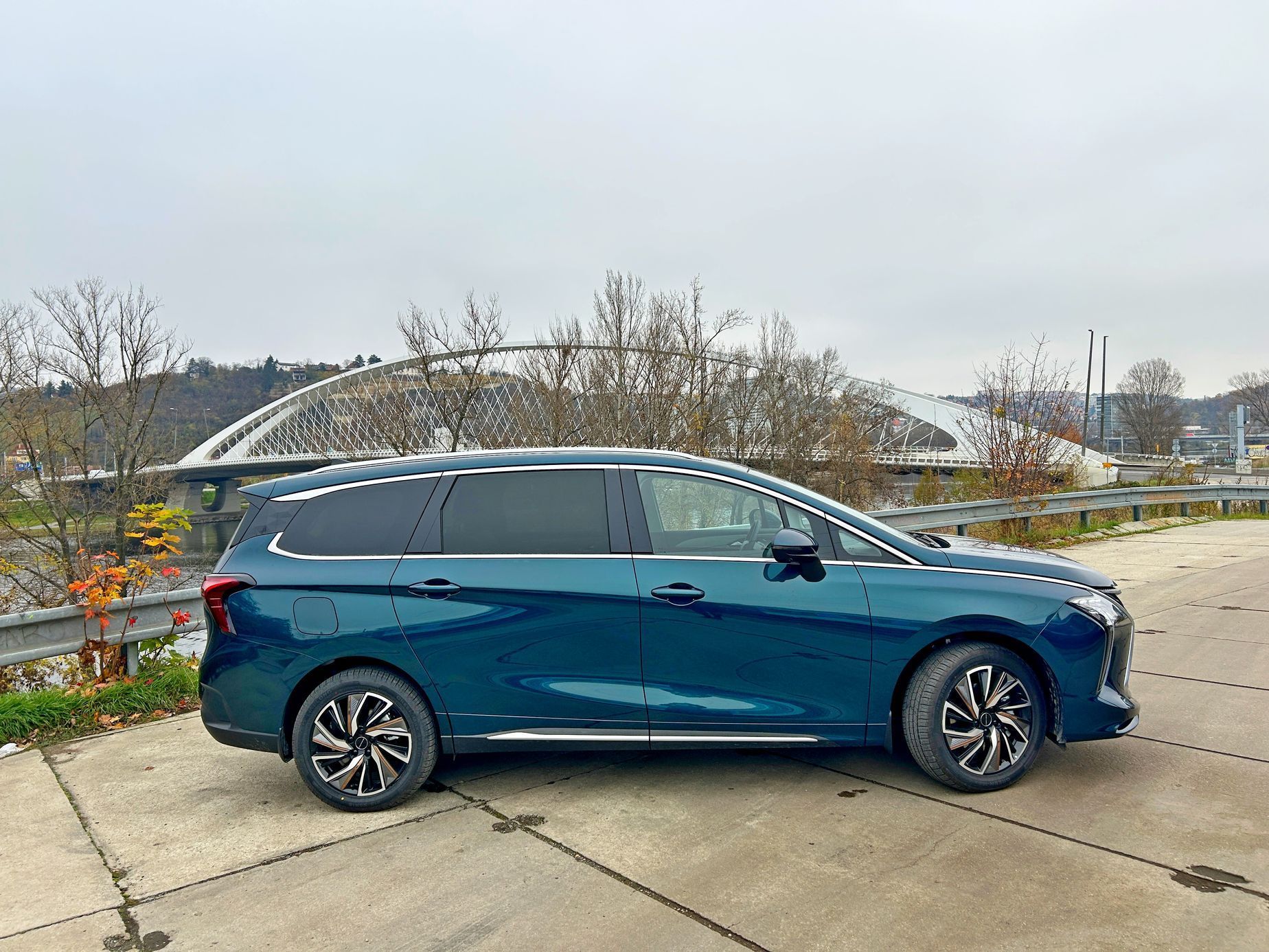 Dongfeng U-Tour hybrid