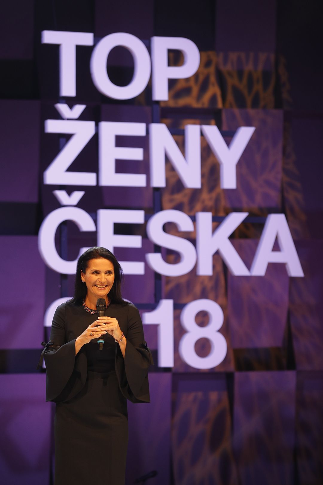 TOP ŽENY ČESKA 2018 / Fotogalerie / Průběh / Příchody / Úvod