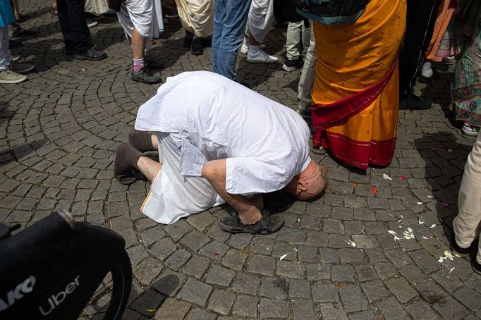 Indický festival vozů Rathayatra hnutí Hare Krišna.